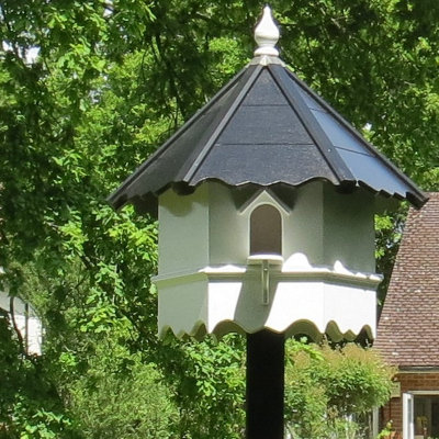 Buttercup Farm Manningtree Dovecote, One Tiered Hexagonal Birdhouse - Traditional English Pole Mounted Birdhouse For Doves Or Pigeons