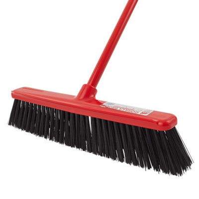 Red GorillaGorilla Broom™ 50Cm Replacement HeadReplacement Anti-Clog Hard Bristle Head With Scraper For Wet & Dry Use from B&Q