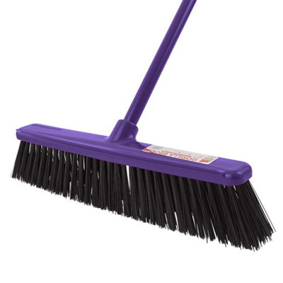 Red GorillaGorilla Broom™ 50Cm Replacement HeadReplacement Anti-Clog Hard Bristle Head With Scraper For Wet & Dry Use from B&Q