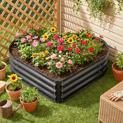 Living And Home Heart-Shaped Metal Garden Bed Galvanised Steel Raised Garden Bed from B&Q