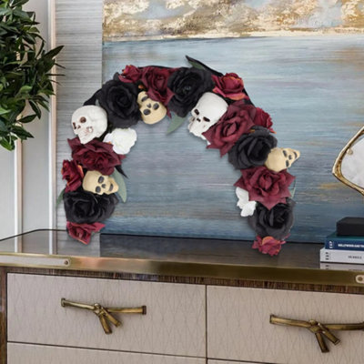 Living And Home Scary Prelit Skull Halloween Arch Wreath Home Decoration 33X26Cm from B&Q