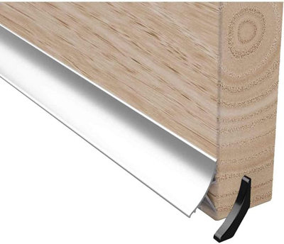 B&Q -  914mm Concealed Rain Deflector BarSilver Finish