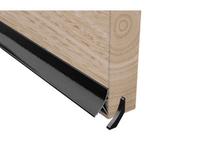 B&Q -  914mm Concealed Rain Deflector BarBlack Finish