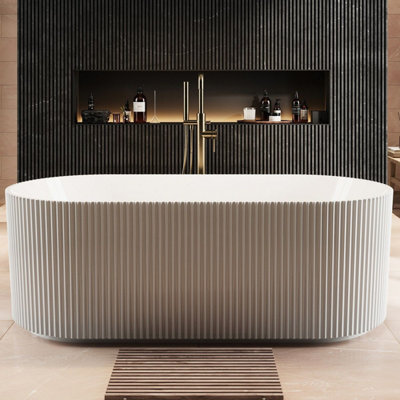 UK Homeliving Uk Home Living Avalon Fluted Freestanding Bath 1700X800mm Inc. White Overflow And Waste from B&Q