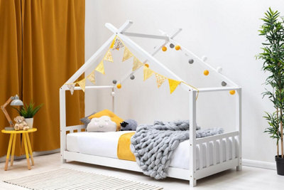 Kids Canopy White Wooden House Bed FrameSingle 3Ft from B&Q