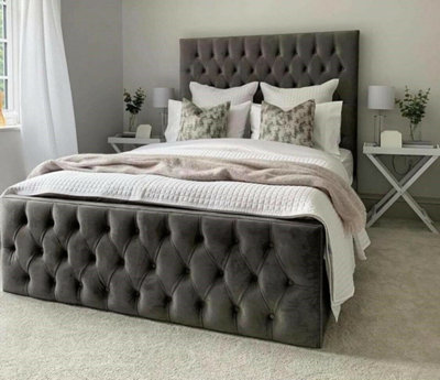 Stratus Interiors Florida Diamond Pattern Upholstered Bed In Soft Plush VelvetSuper King-Gas Lift Storage from B&Q