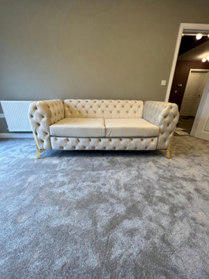 Stratus Interiors Italian Chesterfield Upholstered Velvet Fullback Sofa2 Seater from B&Q