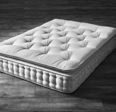 B&Q -  Nimbus 2000 Pocket Pillow Top MattressSuper King Size