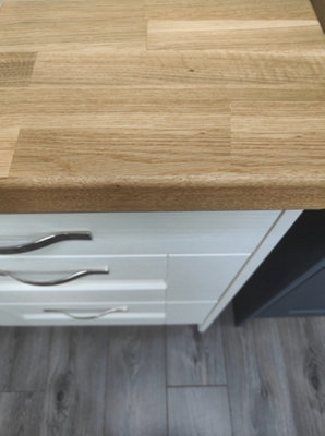  - Real Wood Solid Worktop Wtc Deterra Solid Wood Oak Breakfast Bar Un-Oiled 3Mtr (L) 960mm (W) 27mm (T)