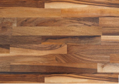  - Wtc Premium Solid Wood Walnut Worktop 2Mtr (L) 960mm (W) 40mm (T) Un-Oiled