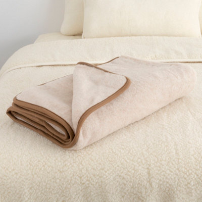 Native Natural Natural 100% Merino Wool Blanket from B&Q