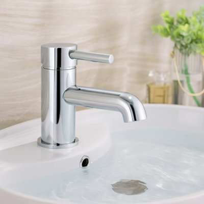 Chepstow Chrome Basin Mixer Tap + Waste from B&Q
