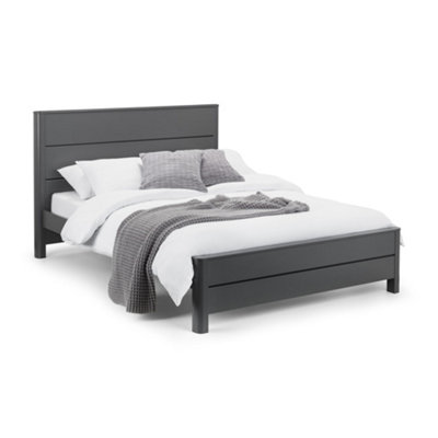 Oakham Premium Cypress Bed King (150Cm) from B&Q