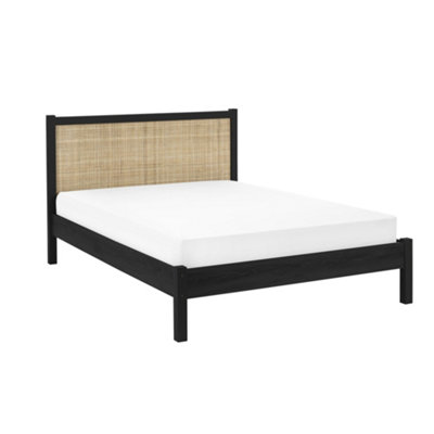 Oakham Zinc Rattan BedBlack Double (135Cm) from B&Q