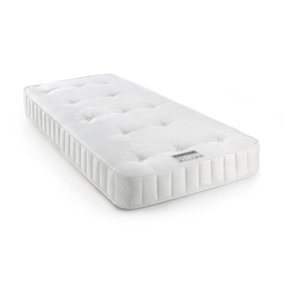Oakham Capsule 3000 Pocket Sprung Pillow Top Mattress 180Cm Super King from B&Q