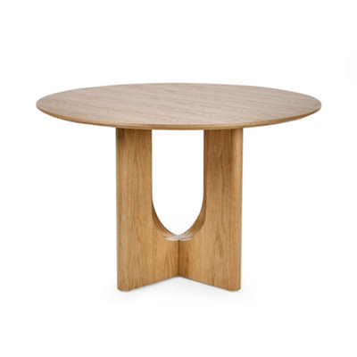 Oakham Premium Cellini 120Cm Round Oak Dining Table from B&Q