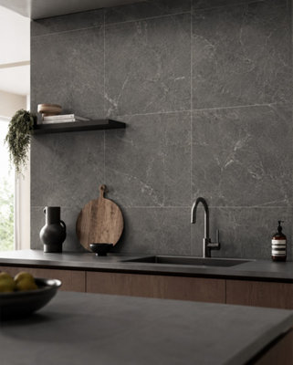 B&Q -  Hartham Charcoal Matt Porcelain Wall Tiles (45 Pack-15 Box-16.2M2 Coverage)Kitchen60Cmx 60Cm- Elegant Stone-Inspired Finish