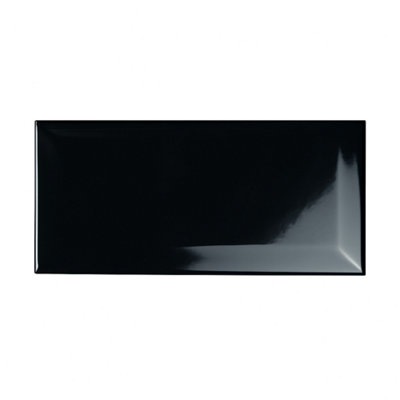 Marlborough Black Gloss Metro Tiles (50 Pack-1 Box-1M2 Coverage)-Premium Ceramic Wall Finish-Inspired By Nyc Subway & Soho Style from B&Q