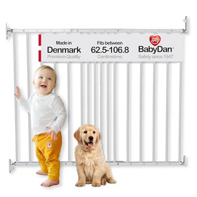 Babydan MultidanCovers Openings Between 62.5-106.8 Cm / 24.6-42 InchesExtendable Stair Gate / Baby / Safety MetalWhite from B&Q