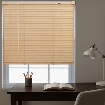 Furnished Pvc Venetian BlindsNatural 25mm Slats Trimmable Blinds For Windows And Doors  (W)195Cm (L)150Cm from B&Q