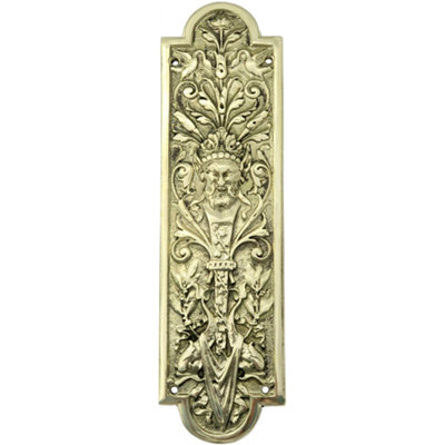 Castelion Brass Neptune Fingerplate from B&Q