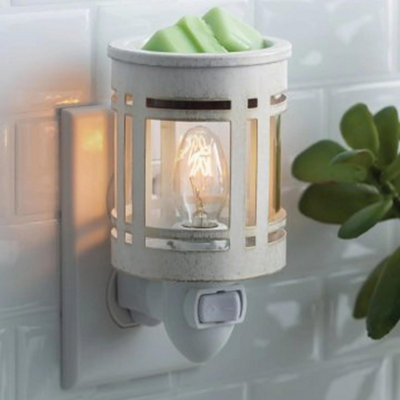 Plug In Wax WarmerMissionPimsn from B&Q