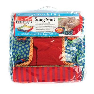  - Petstages Snug Spot Microwaveable Cat Bed