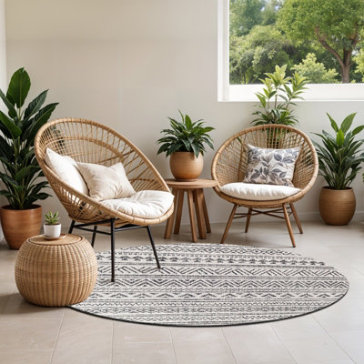 Livabliss Round Eagean-Geometric Black Grey White Charcoal In- & Outdoor Rug 160 X 160 Cm Easy CareNon Shedding from B&Q