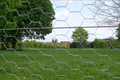 1.05m tall Wire Mesh Galvanised Rabbit Wire Fencing 31mm - 50m Roll - 5