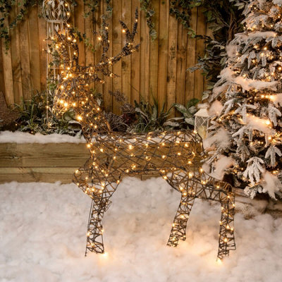 B&q shop outdoor reindeer