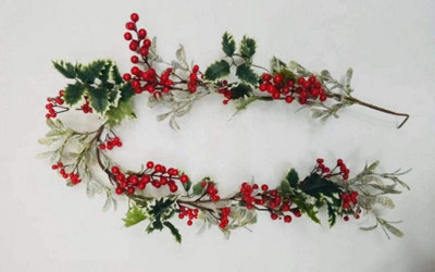 1.5m Natural Looking Artificial Leaves, Berries and Flowers Garland