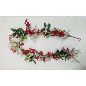 1.5m Natural Looking Artificial Leaves, Berries and Flowers Garland