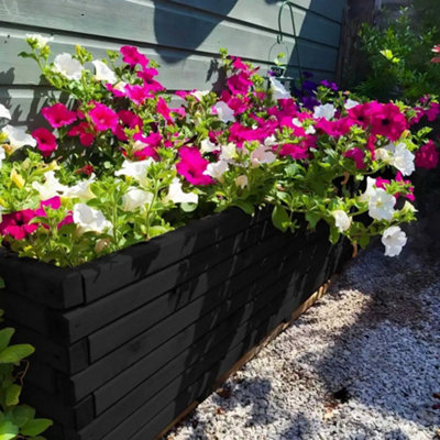 1.8m Black Pine Raised Wooden Trough Planter - 3
