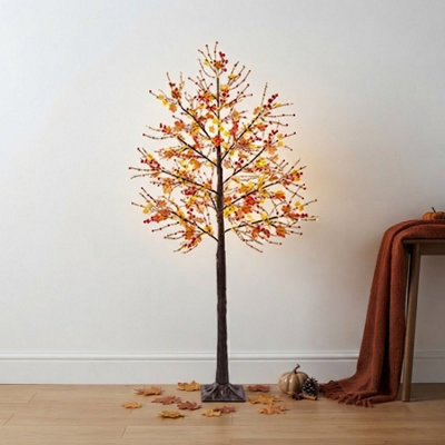 1.8m Delicate Illuminated Maple Leaf Tree Display