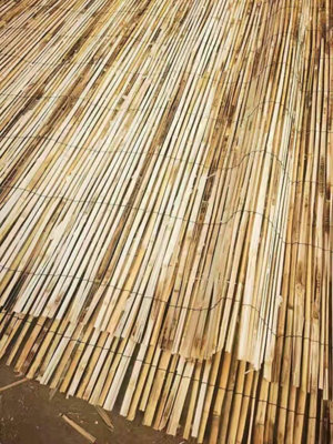 1.8m x 5m Split Natural Peeled Reed Screening Fencing Panel Bamboo Fence Roll Garden