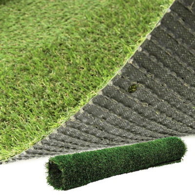 1 Roll Of Realistic & Natural Looking Artificial Grass Medium Length Pile Astro Turf Lawn