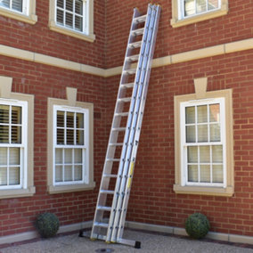 10.00m Trade Master Pro 3 Section Extension Ladder
