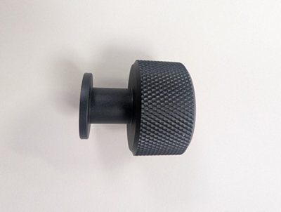 10 Pack Ellis Knurled Post Knob Kitchen & Bedroom Door Knob Matt Black