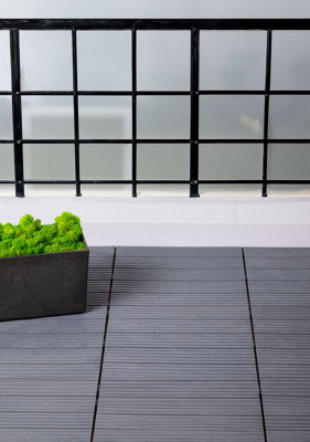 10 x Composite Interlocking Patio & Deck Tiles - All Weather Wood-Effect Garden Paving - Each Measure 30 x 30 x 1.5cm - 7