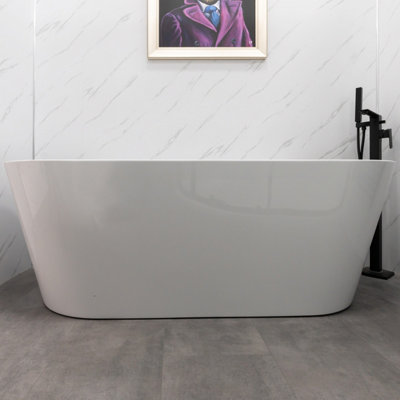 Viktor Benson Cancun 1800mm Freestanding Double Ended Bath from B&Q