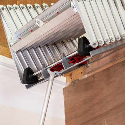 10ft (3.05m) Concertina Aluminium Loft Ladder - 8