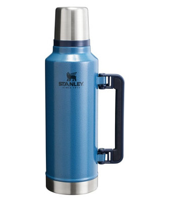 Stanley Legendary Classic Bottle Hammertone Lake 1.9L from B&Q