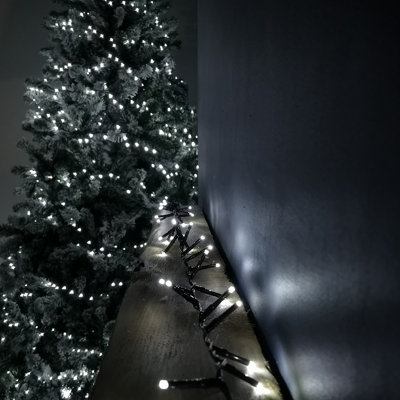 125m Treebrights Christmas Lights with 5000 LEDs in White with Timer