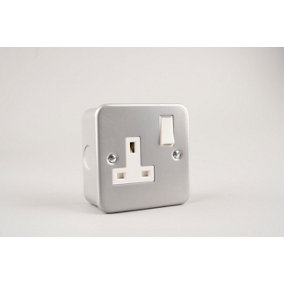 13A Metal Clad Single Wall Socket with switch