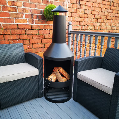 140cm Tall Outdoor Garden Patio Chiminea / Log Burner / Fire Pit with Log Store