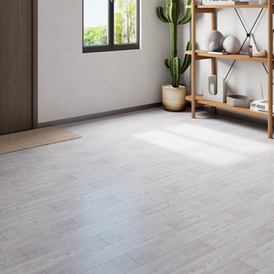 14pcs Wood Grain SPC Vinyl Flooring