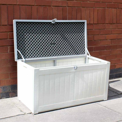 Indoor on sale storage chest