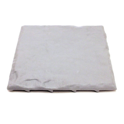 16 x Plastic Patio Stepping Stones - Weatherproof Concrete Effect Anti-Slip Square Paving Slabs - Each Measure 30 x 30cm - 4