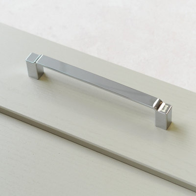 160mm Chrome Square D Cabinet Handle | DIY At B&Q