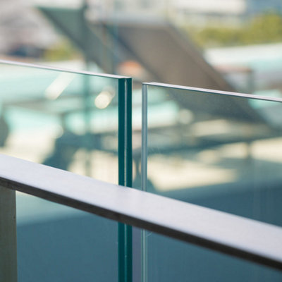 17mm Toughened Laminated Glass Balustrade Panels 1000mm x 1000mm